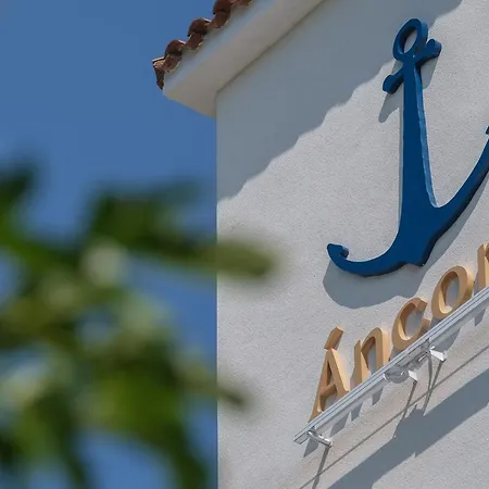 Ancora La Siesta شقة فندقية 3*